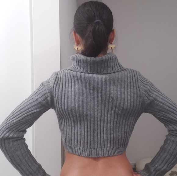 *2 for 15* Fashion nova crop sweater top - Picture 7 of 8